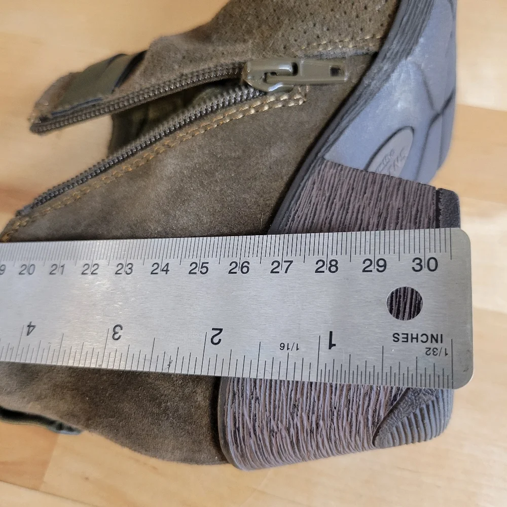 Earth Origins Women's Oakland Odel Booties Size 8